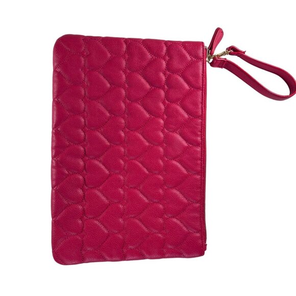 Betsey Johnson Red Quilted Faux Leather Heart Pattern Wristlet Clutch Bag ipad - Picture 4 of 10